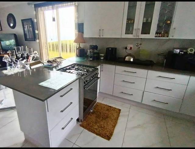 2 BEDROOM APARTMENT FOR SALE IN PINNACLE POINT GOLF ESTATE